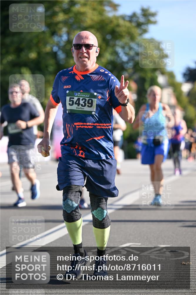 07.09.2025 - BARMER Alsterlauf Dr. Thomas Lammeyer http://msf.ph/oto/8716011 07.09.2025 09:53:31 Laufen 36, 5439 meine-sportfotos.de