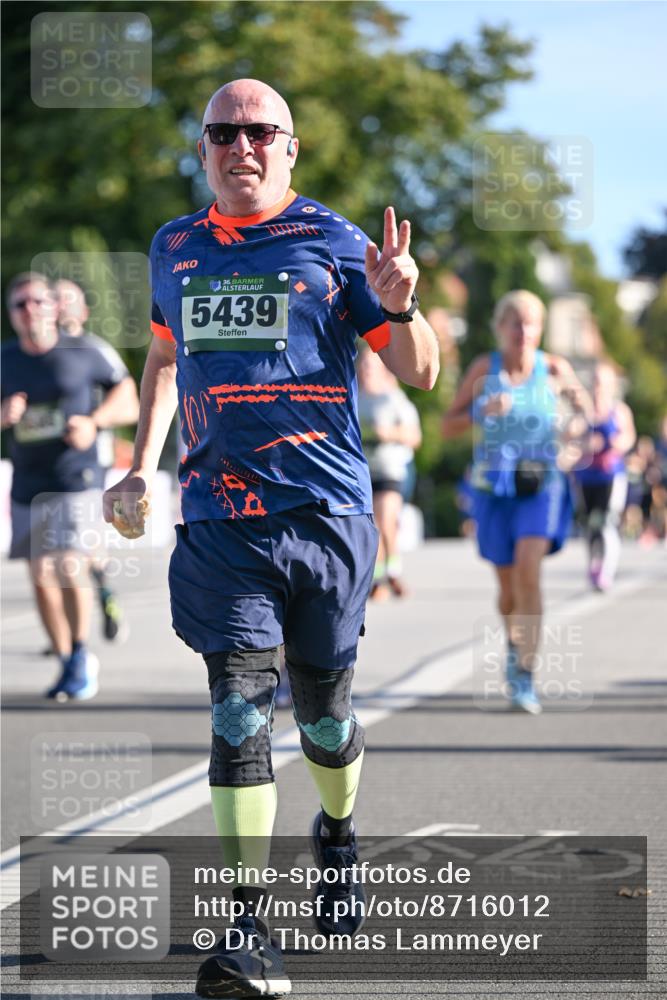 07.09.2025 - BARMER Alsterlauf Dr. Thomas Lammeyer http://msf.ph/oto/8716012 07.09.2025 09:53:31 Laufen 36, 5439 meine-sportfotos.de