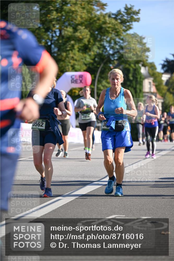 07.09.2025 - BARMER Alsterlauf Dr. Thomas Lammeyer http://msf.ph/oto/8716016 07.09.2025 09:53:32 Laufen 3562, 2804, 36 meine-sportfotos.de