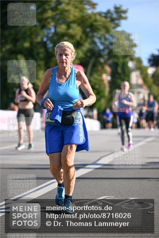 07.09.2025 - BARMER Alsterlauf Dr. Thomas Lammeyer http://msf.ph/oto/8716026 07.09.2025 09:53:33 Laufen 3 meine-sportfotos.de