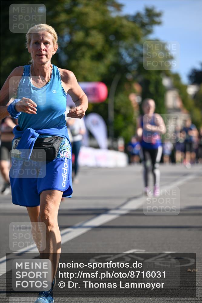 07.09.2025 - BARMER Alsterlauf Dr. Thomas Lammeyer http://msf.ph/oto/8716031 07.09.2025 09:53:34 Laufen 3 meine-sportfotos.de
