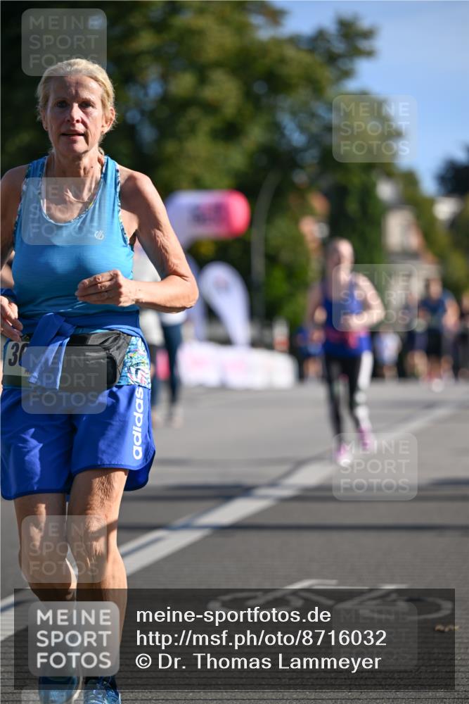 07.09.2025 - BARMER Alsterlauf Dr. Thomas Lammeyer http://msf.ph/oto/8716032 07.09.2025 09:53:34 Laufen 32 meine-sportfotos.de