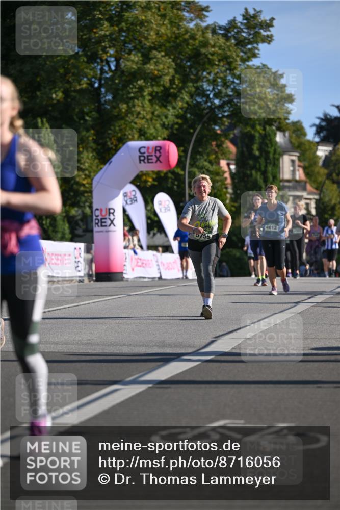 07.09.2025 - BARMER Alsterlauf Dr. Thomas Lammeyer http://msf.ph/oto/8716056 07.09.2025 09:53:38 Laufen 755, 4013 meine-sportfotos.de