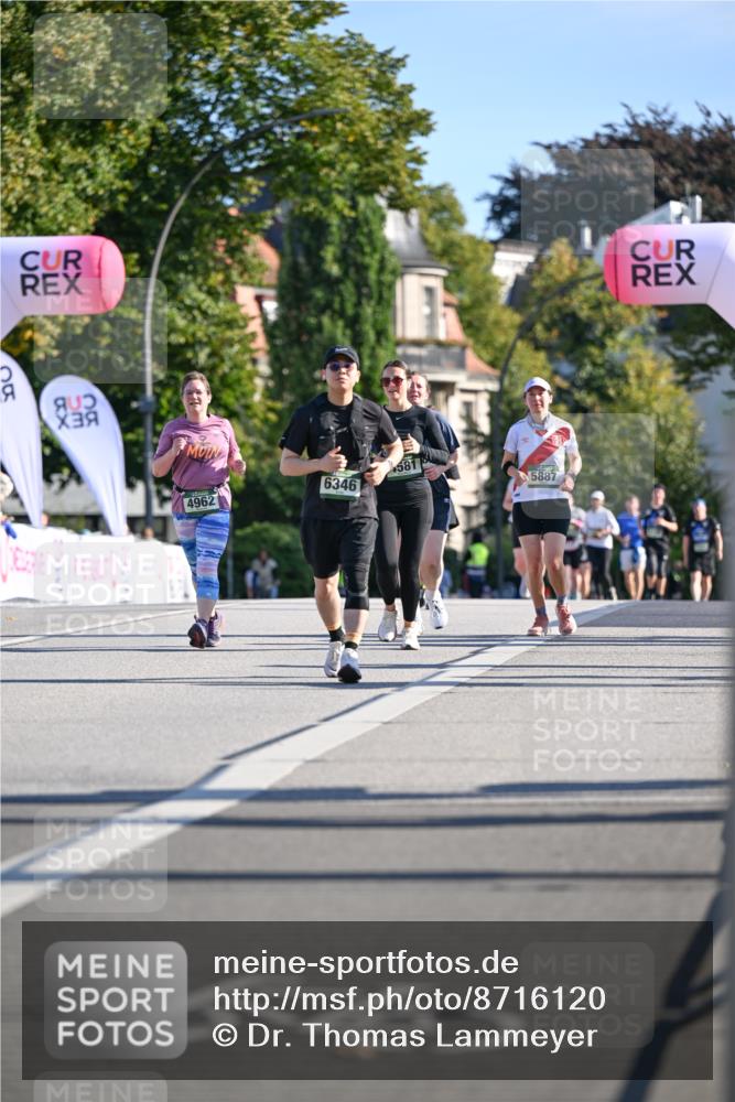 07.09.2025 - BARMER Alsterlauf Dr. Thomas Lammeyer http://msf.ph/oto/8716120 07.09.2025 09:53:59 Laufen 581, 6346, 5887, 4962 meine-sportfotos.de