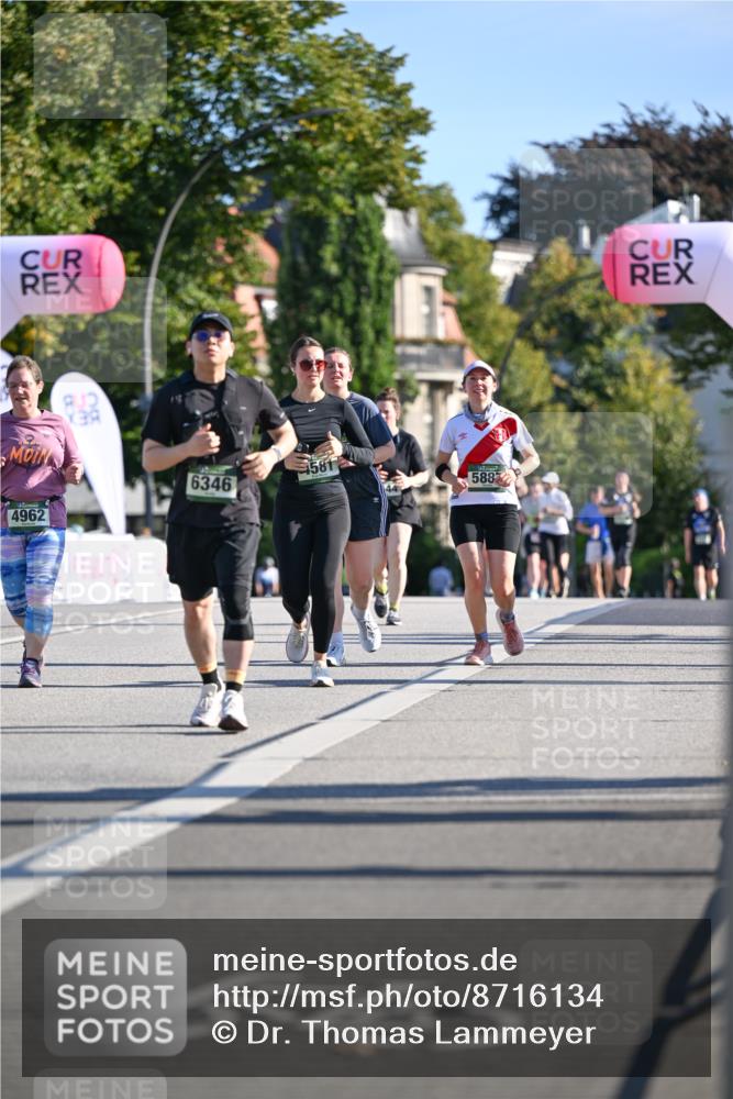 07.09.2025 - BARMER Alsterlauf Dr. Thomas Lammeyer http://msf.ph/oto/8716134 07.09.2025 09:54:01 Laufen 4962, 6346, 581, 588, 54 meine-sportfotos.de