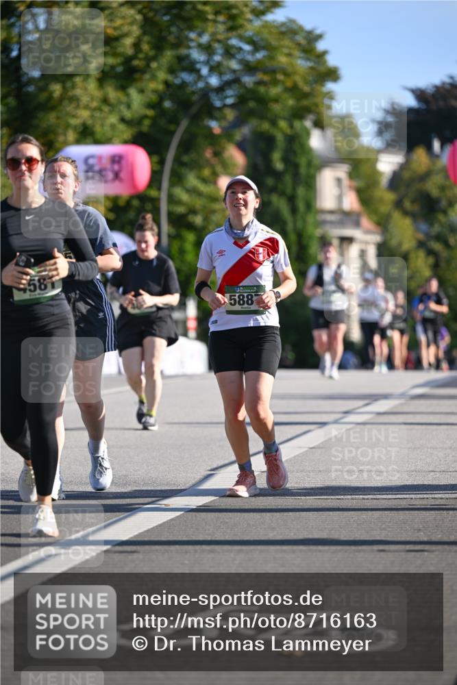 07.09.2025 - BARMER Alsterlauf Dr. Thomas Lammeyer http://msf.ph/oto/8716163 07.09.2025 09:54:06 Laufen 581, 588 meine-sportfotos.de