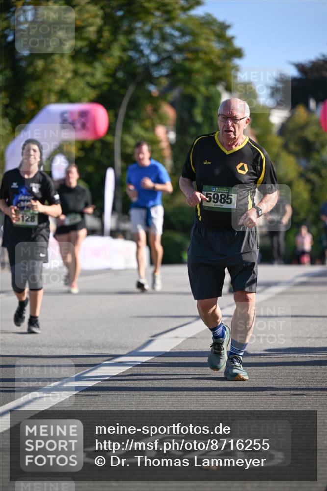 07.09.2025 - BARMER Alsterlauf Dr. Thomas Lammeyer http://msf.ph/oto/8716255 07.09.2025 09:54:21 Laufen 5128, 35, 5985 meine-sportfotos.de