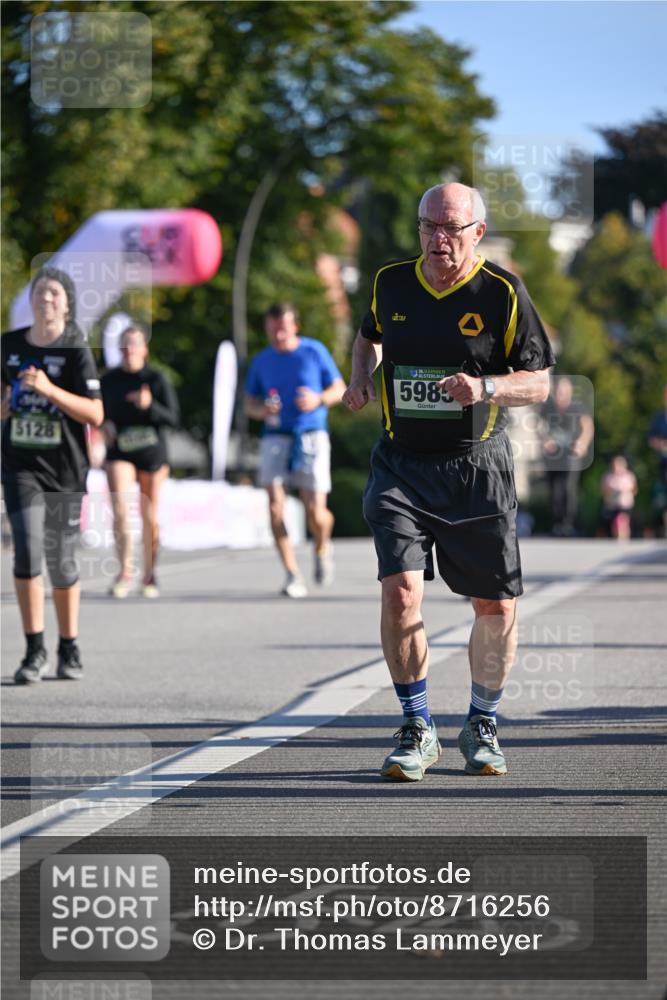 07.09.2025 - BARMER Alsterlauf Dr. Thomas Lammeyer http://msf.ph/oto/8716256 07.09.2025 09:54:22 Laufen 5128, 5989 meine-sportfotos.de