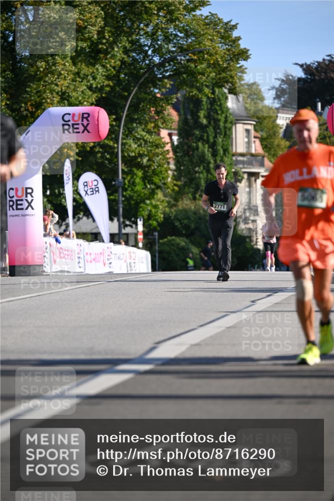 07.09.2025 - BARMER Alsterlauf Dr. Thomas Lammeyer http://msf.ph/oto/8716290 07.09.2025 09:54:27 Laufen 5063 meine-sportfotos.de
