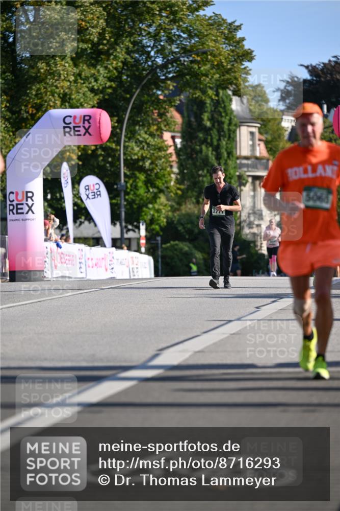 07.09.2025 - BARMER Alsterlauf Dr. Thomas Lammeyer http://msf.ph/oto/8716293 07.09.2025 09:54:28 Laufen 2771, 1, 5068 meine-sportfotos.de