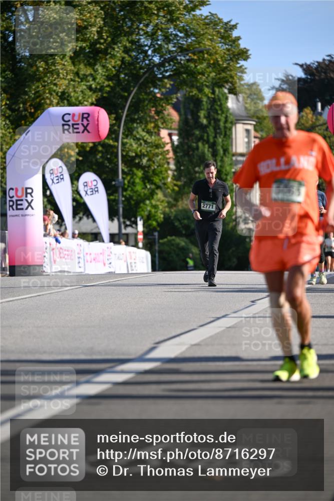 07.09.2025 - BARMER Alsterlauf Dr. Thomas Lammeyer http://msf.ph/oto/8716297 07.09.2025 09:54:28 Laufen 2771, 5063 meine-sportfotos.de
