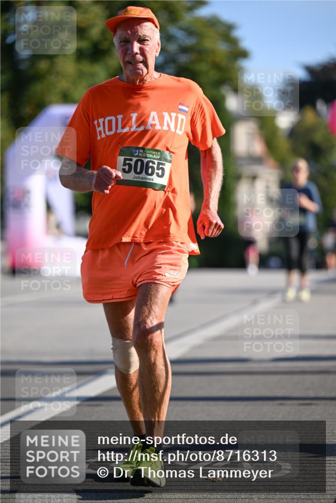 07.09.2025 - BARMER Alsterlauf Dr. Thomas Lammeyer http://msf.ph/oto/8716313 07.09.2025 09:54:31 Laufen 36, 5065 meine-sportfotos.de