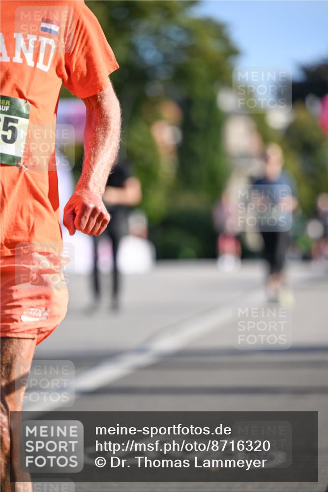 07.09.2025 - BARMER Alsterlauf Dr. Thomas Lammeyer http://msf.ph/oto/8716320 07.09.2025 09:54:32 Laufen 5 meine-sportfotos.de