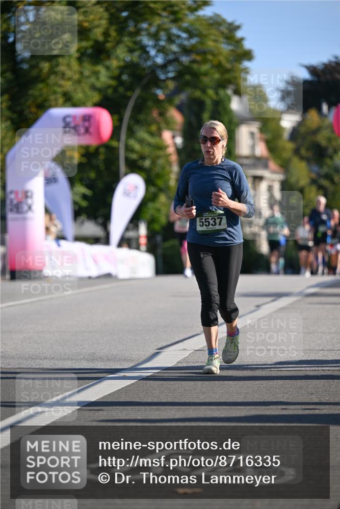07.09.2025 - BARMER Alsterlauf Dr. Thomas Lammeyer http://msf.ph/oto/8716335 07.09.2025 09:54:36 Laufen 5537 meine-sportfotos.de