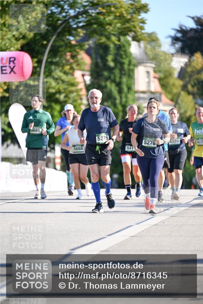 07.09.2025 - BARMER Alsterlauf Dr. Thomas Lammeyer http://msf.ph/oto/8716345 07.09.2025 09:54:47 Laufen 669, 5668, 5275, 5276, 4320, 622, 541 meine-sportfotos.de