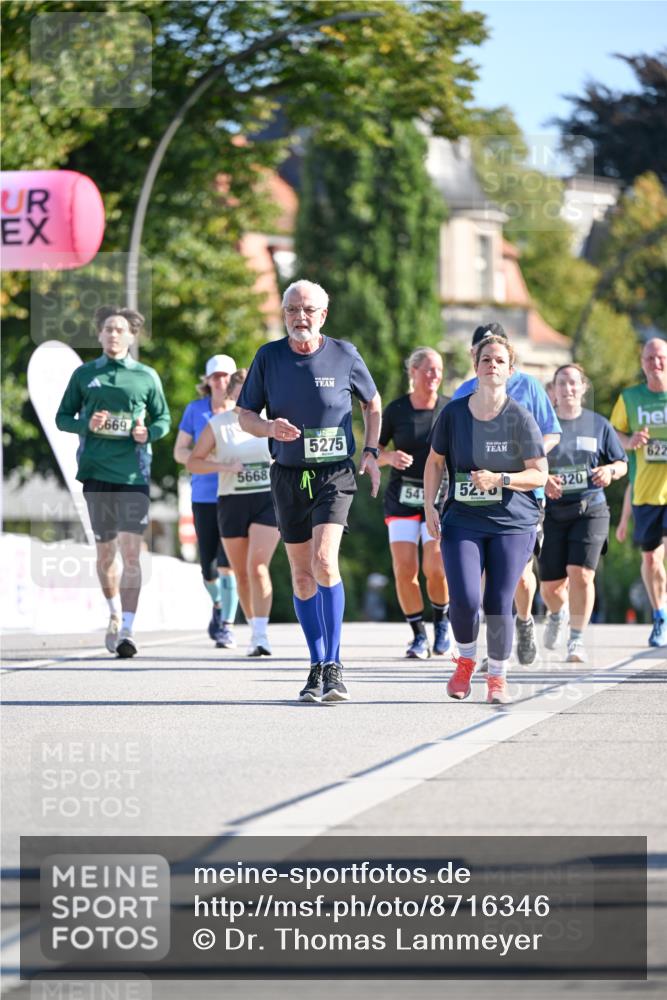 07.09.2025 - BARMER Alsterlauf Dr. Thomas Lammeyer http://msf.ph/oto/8716346 07.09.2025 09:54:47 Laufen 669, 5668, 5275, 541, 52, 717, 320, 622 meine-sportfotos.de