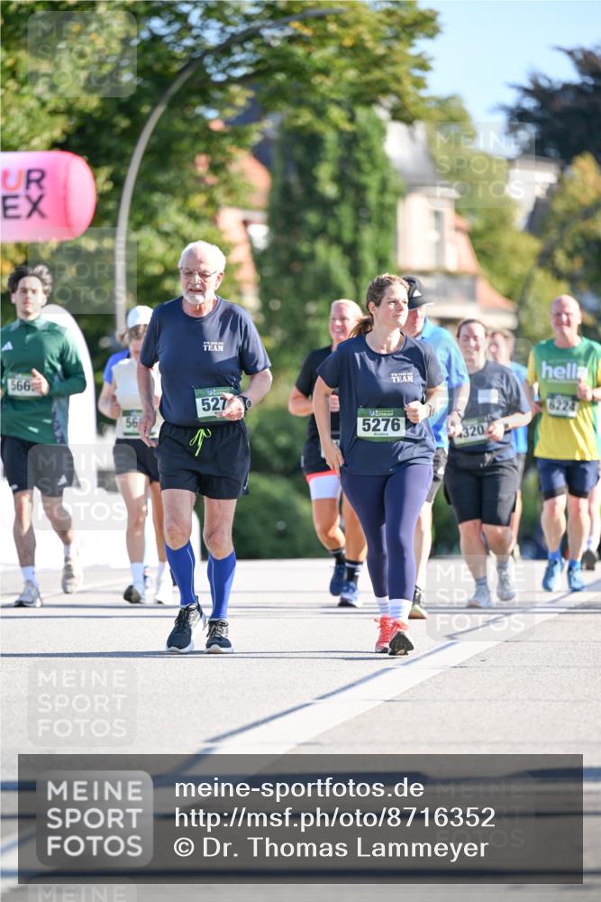 07.09.2025 - BARMER Alsterlauf Dr. Thomas Lammeyer http://msf.ph/oto/8716352 07.09.2025 09:54:48 Laufen 566, 56, 5270, 5276, 320, 6224 meine-sportfotos.de