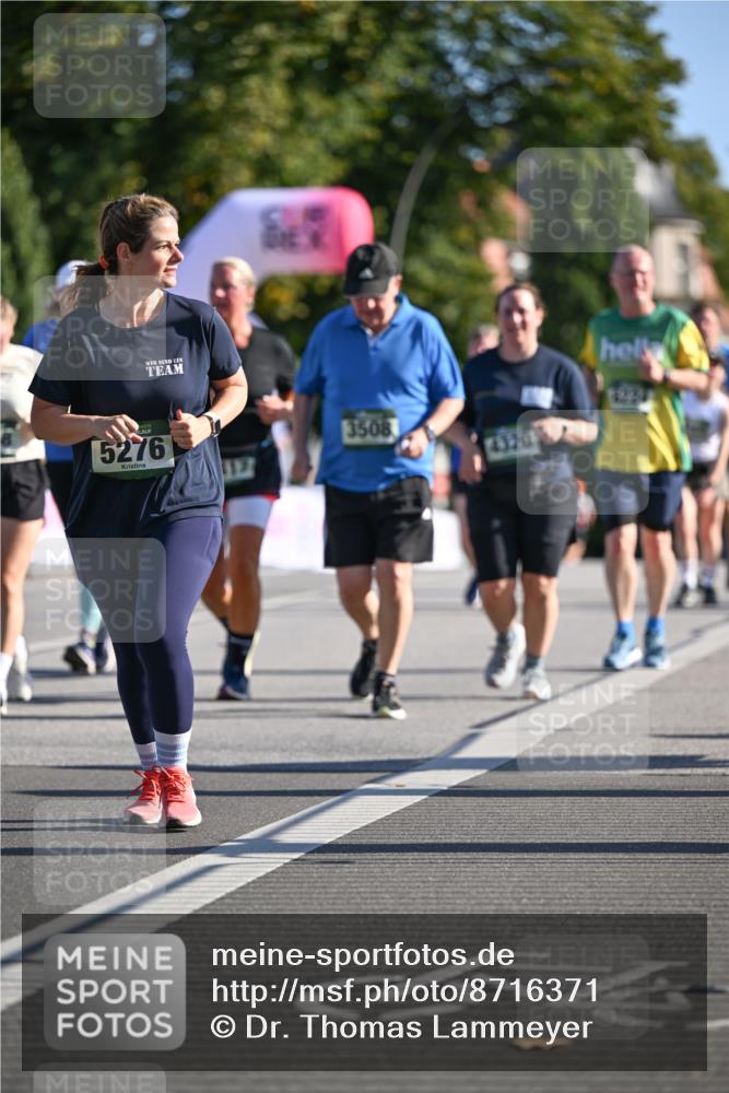 07.09.2025 - BARMER Alsterlauf Dr. Thomas Lammeyer http://msf.ph/oto/8716371 07.09.2025 09:54:53 Laufen 5276, 1177, 3508 meine-sportfotos.de