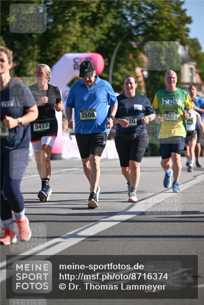 07.09.2025 - BARMER Alsterlauf Dr. Thomas Lammeyer http://msf.ph/oto/8716374 07.09.2025 09:54:53 Laufen 5417, 3508, 20, 6224, 354 meine-sportfotos.de