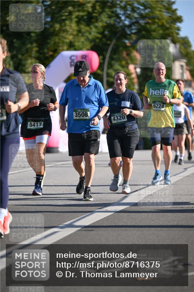 07.09.2025 - BARMER Alsterlauf Dr. Thomas Lammeyer http://msf.ph/oto/8716375 07.09.2025 09:54:54 Laufen 5417, 3508, 4320, 6224, 354 meine-sportfotos.de