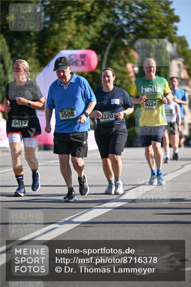 07.09.2025 - BARMER Alsterlauf Dr. Thomas Lammeyer http://msf.ph/oto/8716378 07.09.2025 09:54:54 Laufen 5417, 3508, 4320, 6224 meine-sportfotos.de