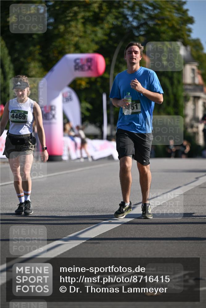 07.09.2025 - BARMER Alsterlauf Dr. Thomas Lammeyer http://msf.ph/oto/8716415 07.09.2025 09:55:00 Laufen 4469, 89, 51 meine-sportfotos.de
