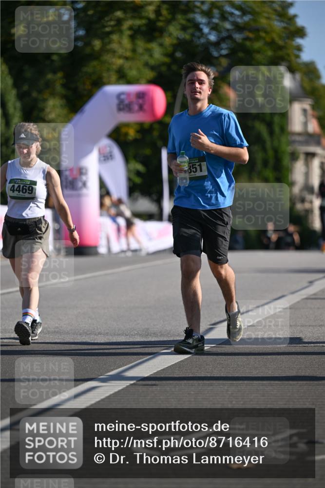 07.09.2025 - BARMER Alsterlauf Dr. Thomas Lammeyer http://msf.ph/oto/8716416 07.09.2025 09:55:01 Laufen 4469, 851 meine-sportfotos.de