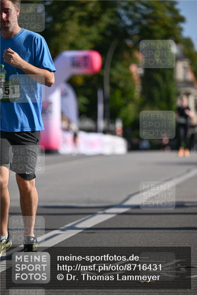 07.09.2025 - BARMER Alsterlauf Dr. Thomas Lammeyer http://msf.ph/oto/8716431 07.09.2025 09:55:03 Laufen 51 meine-sportfotos.de