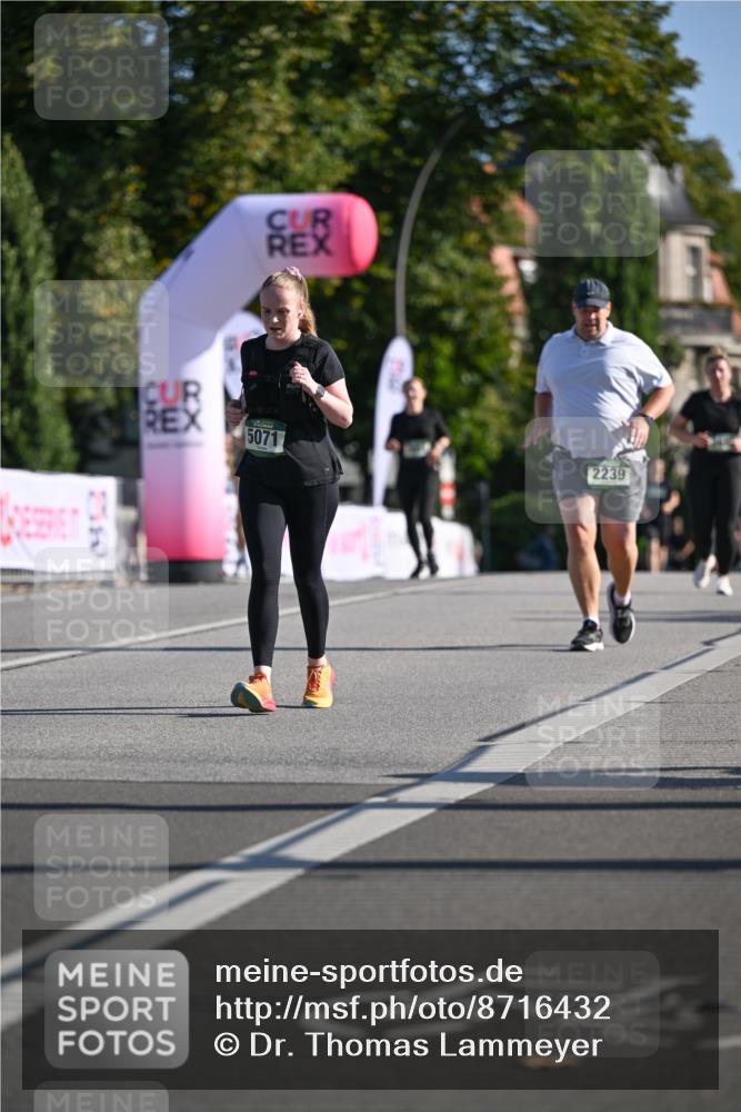 07.09.2025 - BARMER Alsterlauf Dr. Thomas Lammeyer http://msf.ph/oto/8716432 07.09.2025 09:55:10 Laufen 5071, 2239, 464 meine-sportfotos.de