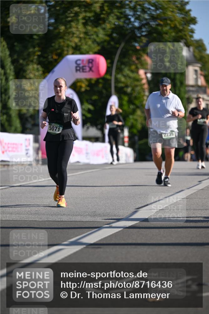 07.09.2025 - BARMER Alsterlauf Dr. Thomas Lammeyer http://msf.ph/oto/8716436 07.09.2025 09:55:11 Laufen 7510, 5071, 2239, 34 meine-sportfotos.de