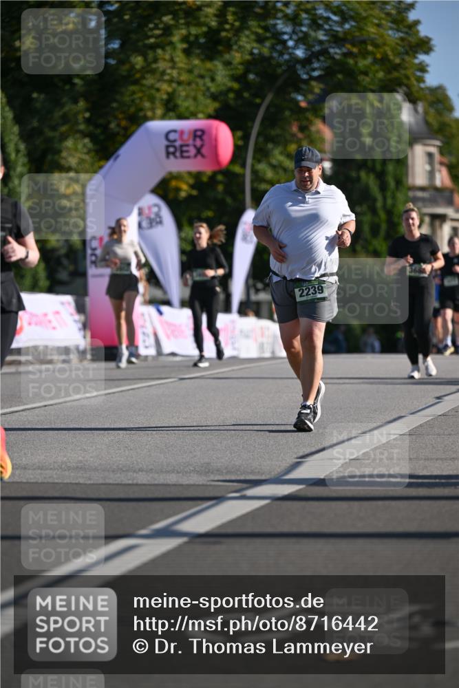 07.09.2025 - BARMER Alsterlauf Dr. Thomas Lammeyer http://msf.ph/oto/8716442 07.09.2025 09:55:12 Laufen 2239, 368 meine-sportfotos.de