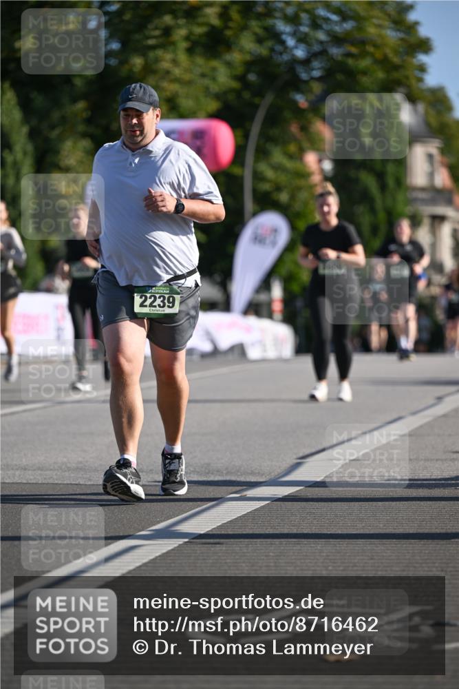 07.09.2025 - BARMER Alsterlauf Dr. Thomas Lammeyer http://msf.ph/oto/8716462 07.09.2025 09:55:15 Laufen 2239 meine-sportfotos.de
