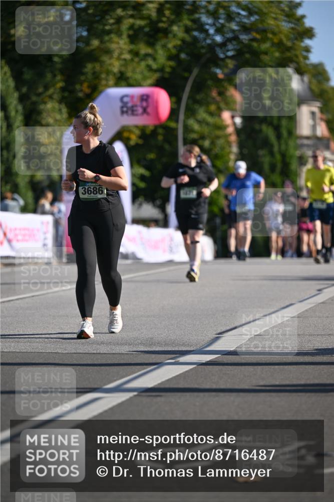 07.09.2025 - BARMER Alsterlauf Dr. Thomas Lammeyer http://msf.ph/oto/8716487 07.09.2025 09:55:19 Laufen 3686 meine-sportfotos.de