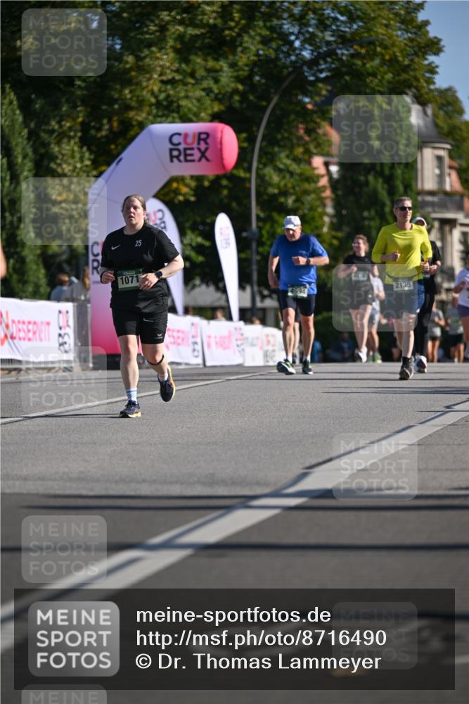 07.09.2025 - BARMER Alsterlauf Dr. Thomas Lammeyer http://msf.ph/oto/8716490 07.09.2025 09:55:21 Laufen 1071, 25, 4994, 2135, 122, 34 meine-sportfotos.de