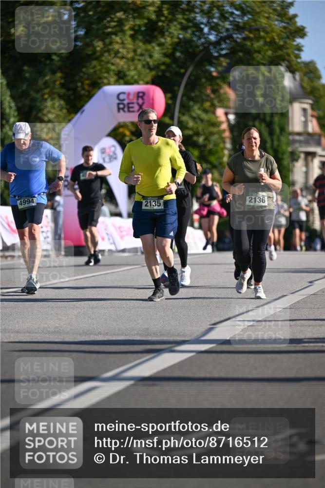 07.09.2025 - BARMER Alsterlauf Dr. Thomas Lammeyer http://msf.ph/oto/8716512 07.09.2025 09:55:26 Laufen 4994, 2135, 2136, 354 meine-sportfotos.de