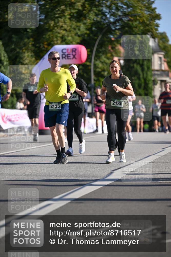07.09.2025 - BARMER Alsterlauf Dr. Thomas Lammeyer http://msf.ph/oto/8716517 07.09.2025 09:55:27 Laufen 2135, 560, 2136, 354 meine-sportfotos.de