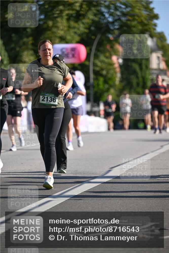 07.09.2025 - BARMER Alsterlauf Dr. Thomas Lammeyer http://msf.ph/oto/8716543 07.09.2025 09:55:30 Laufen 36, 2136 meine-sportfotos.de