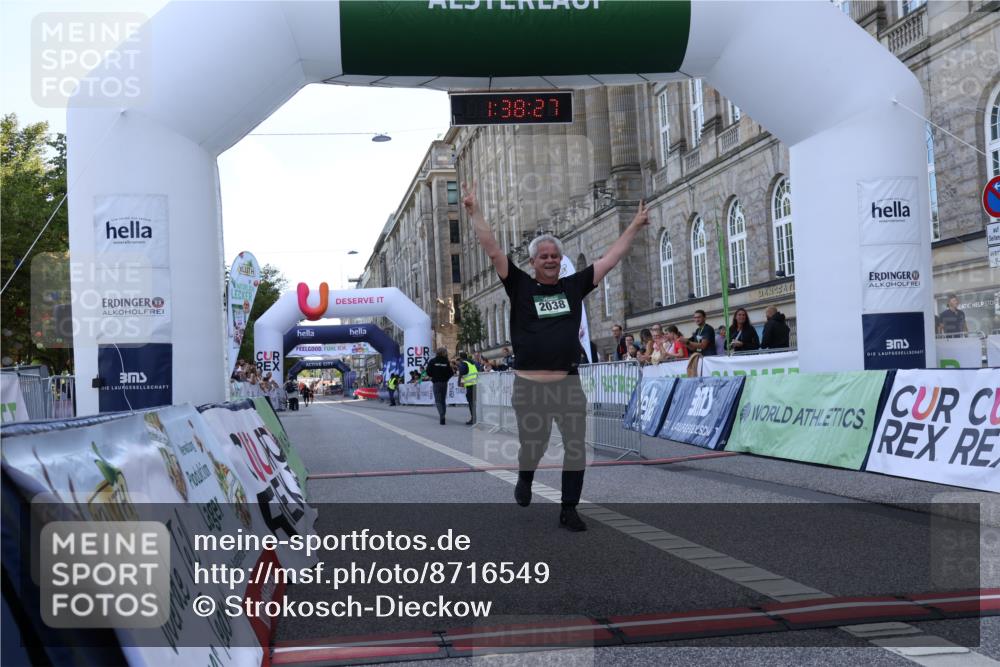 07.09.2025 - BARMER Alsterlauf Strokosch-Dieckow http://msf.ph/oto/8716549 07.09.2025 10:38:25 Ziel 2038 meine-sportfotos.de