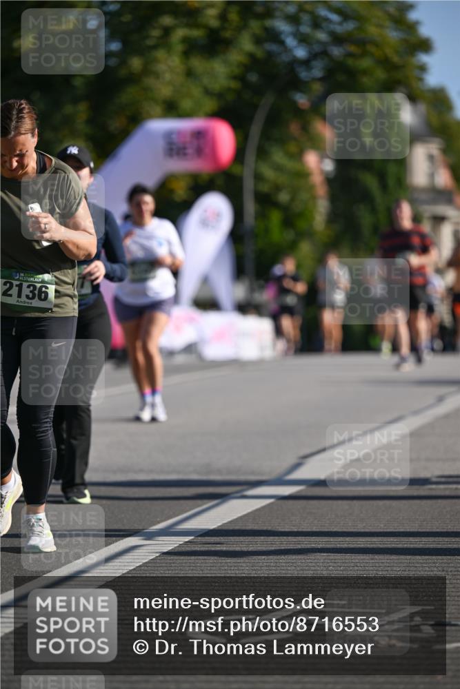 07.09.2025 - BARMER Alsterlauf Dr. Thomas Lammeyer http://msf.ph/oto/8716553 07.09.2025 09:55:31 Laufen 36, 2136 meine-sportfotos.de