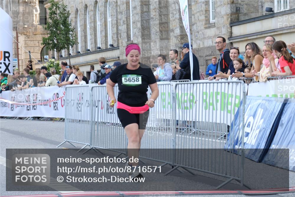 07.09.2025 - BARMER Alsterlauf Strokosch-Dieckow http://msf.ph/oto/8716571 07.09.2025 10:39:07 Ziel 4908, 5658 meine-sportfotos.de