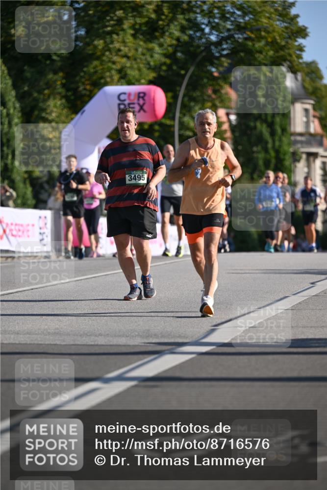07.09.2025 - BARMER Alsterlauf Dr. Thomas Lammeyer http://msf.ph/oto/8716576 07.09.2025 09:55:37 Laufen 3495, 554 meine-sportfotos.de