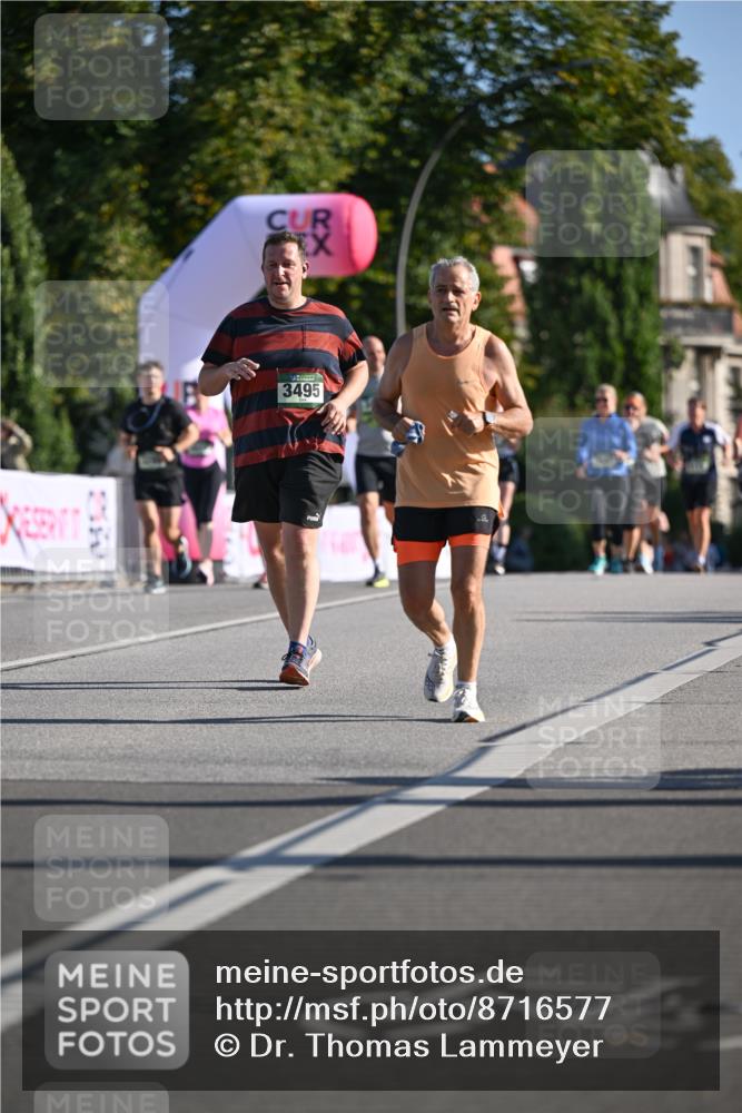 07.09.2025 - BARMER Alsterlauf Dr. Thomas Lammeyer http://msf.ph/oto/8716577 07.09.2025 09:55:37 Laufen 3495, 354 meine-sportfotos.de