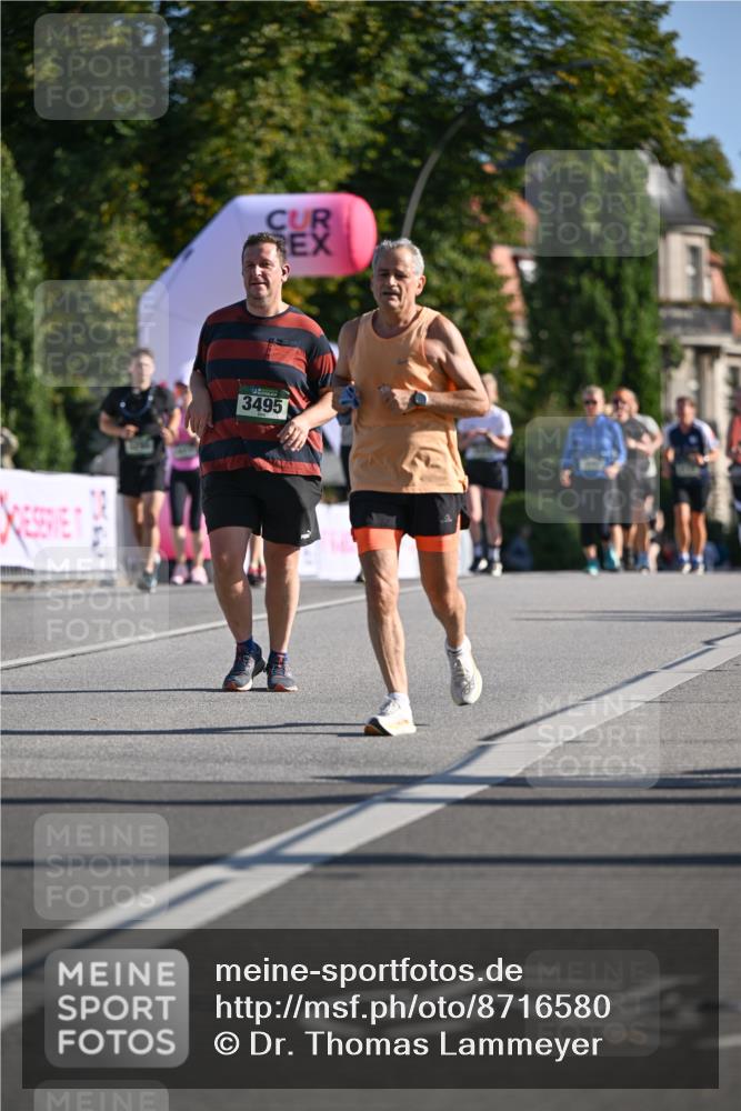 07.09.2025 - BARMER Alsterlauf Dr. Thomas Lammeyer http://msf.ph/oto/8716580 07.09.2025 09:55:37 Laufen 3495 meine-sportfotos.de