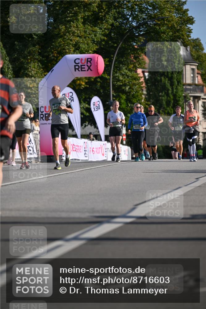 07.09.2025 - BARMER Alsterlauf Dr. Thomas Lammeyer http://msf.ph/oto/8716603 07.09.2025 09:55:40 Laufen 3452, 7, 16, 3553, 3542, 877, 6111 meine-sportfotos.de
