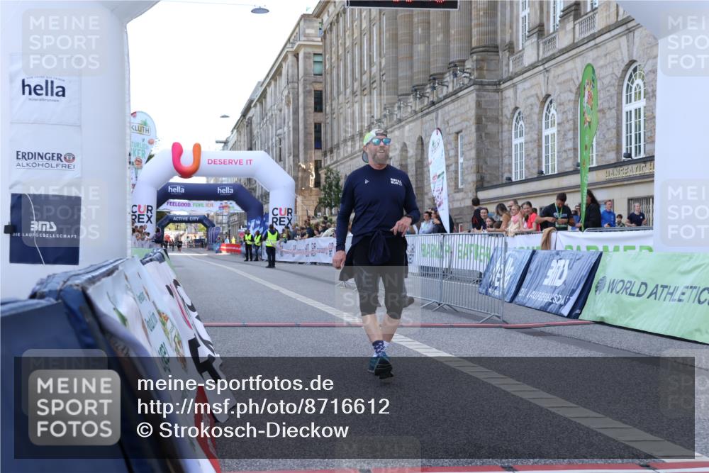 07.09.2025 - BARMER Alsterlauf Strokosch-Dieckow http://msf.ph/oto/8716612 07.09.2025 10:39:14 Ziel 4908, 5658 meine-sportfotos.de