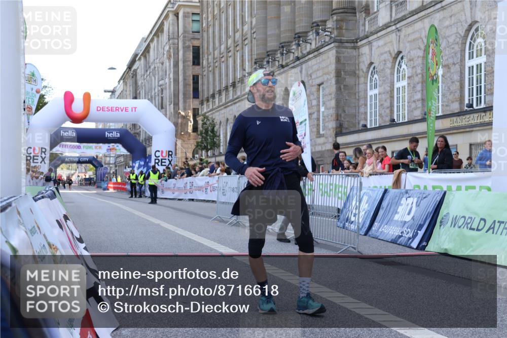 07.09.2025 - BARMER Alsterlauf Strokosch-Dieckow http://msf.ph/oto/8716618 07.09.2025 10:39:14 Ziel 4908, 5658 meine-sportfotos.de