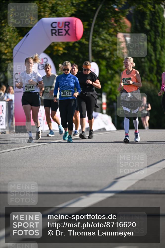 07.09.2025 - BARMER Alsterlauf Dr. Thomas Lammeyer http://msf.ph/oto/8716620 07.09.2025 09:55:43 Laufen 3553, 6112, 3542, 24 meine-sportfotos.de