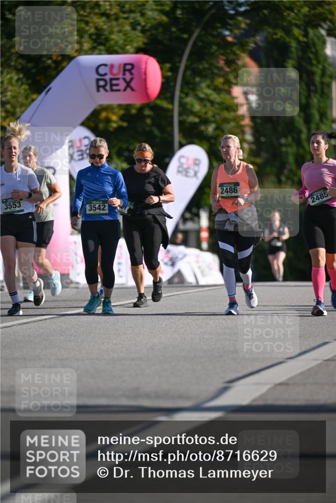 07.09.2025 - BARMER Alsterlauf Dr. Thomas Lammeyer http://msf.ph/oto/8716629 07.09.2025 09:55:44 Laufen 3, 3553, 3542, 2486, 2485 meine-sportfotos.de