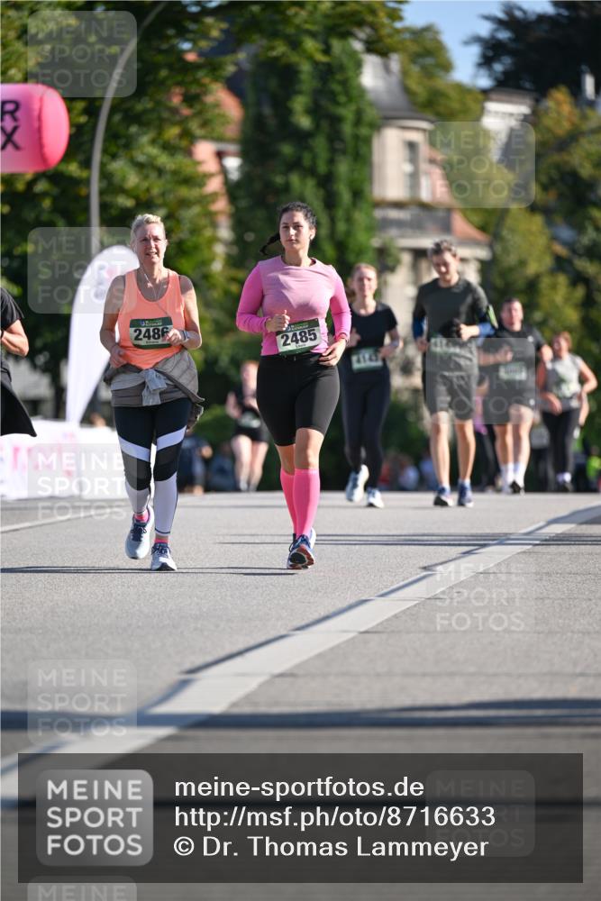 07.09.2025 - BARMER Alsterlauf Dr. Thomas Lammeyer http://msf.ph/oto/8716633 07.09.2025 09:55:45 Laufen 2486, 2485 meine-sportfotos.de