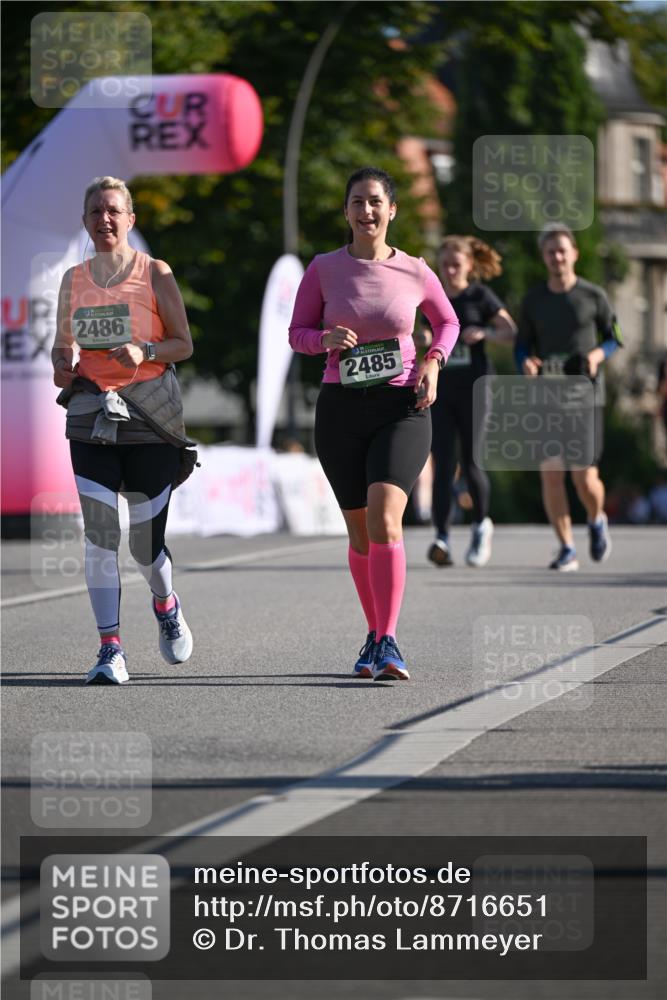 07.09.2025 - BARMER Alsterlauf Dr. Thomas Lammeyer http://msf.ph/oto/8716651 07.09.2025 09:55:48 Laufen 2486, 2485 meine-sportfotos.de